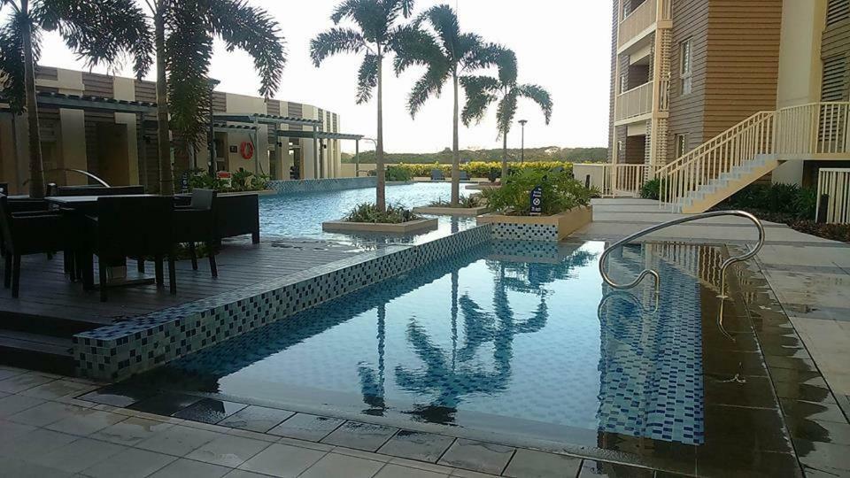 Marquee Residences Angeles Luaran gambar