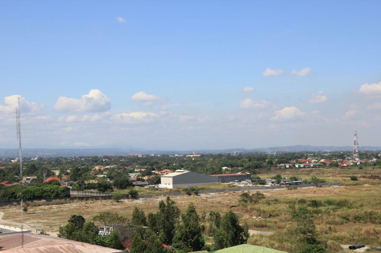 Marquee Residences Angeles Luaran gambar