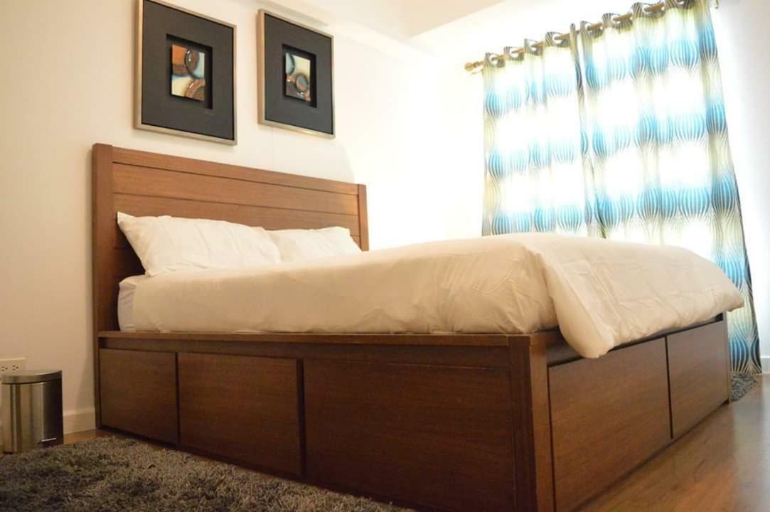 Marquee Residences Angeles Luaran gambar