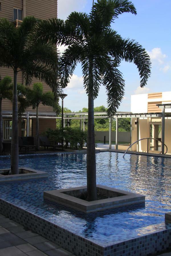 Marquee Residences Angeles Luaran gambar