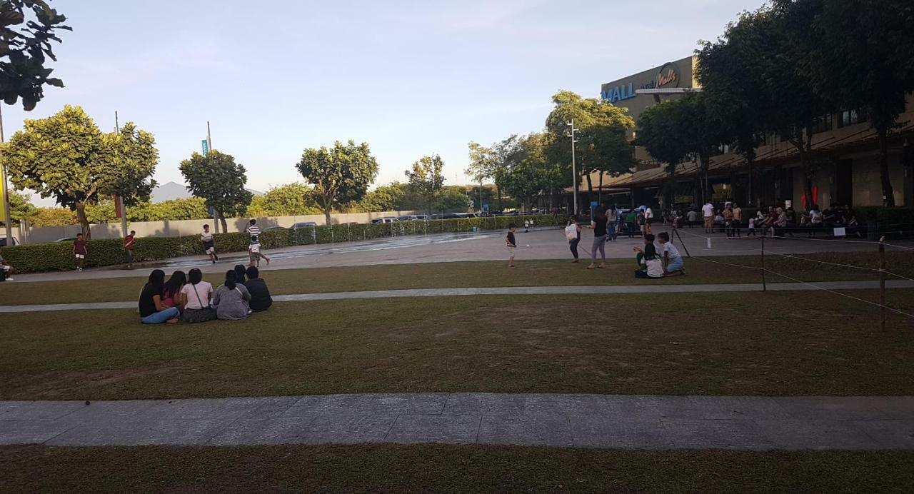 Marquee Residences Angeles Luaran gambar