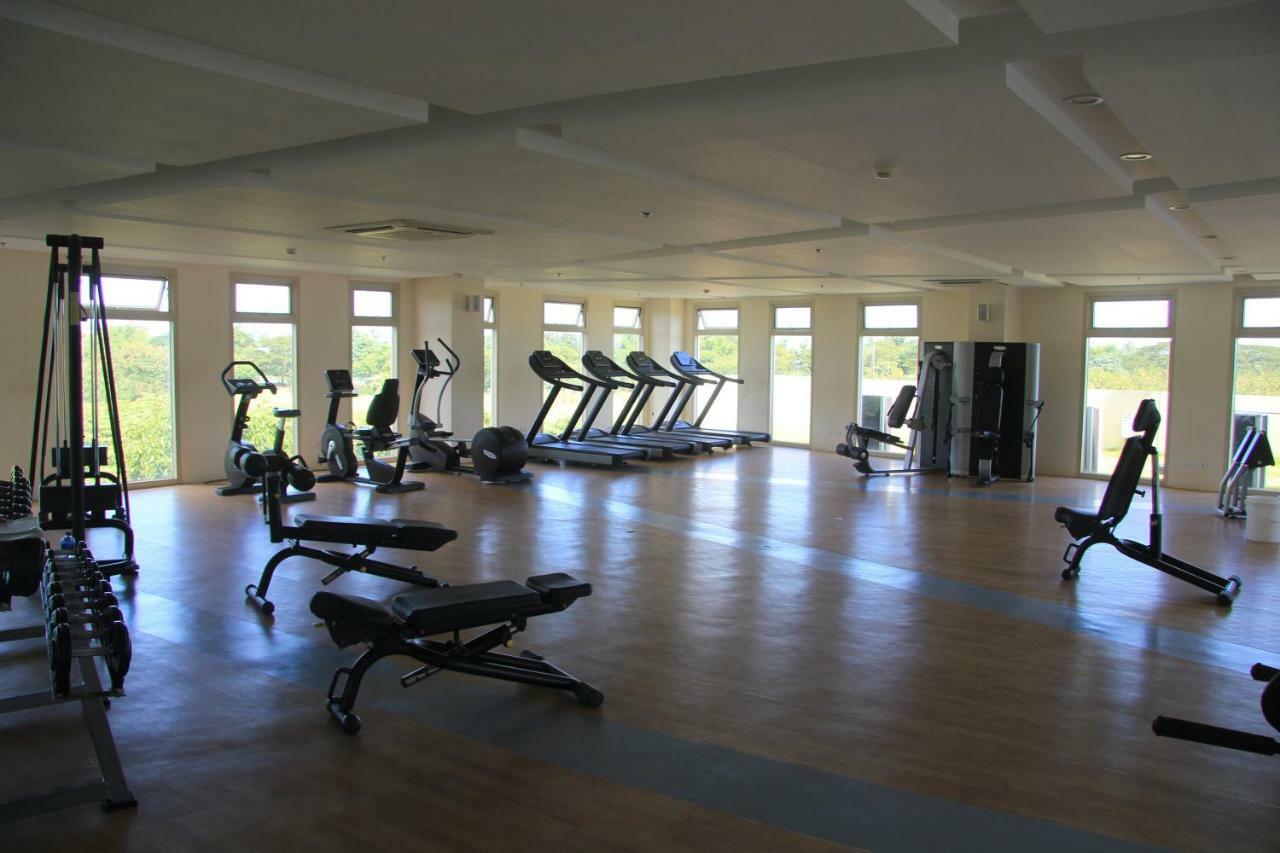 Marquee Residences Angeles Luaran gambar
