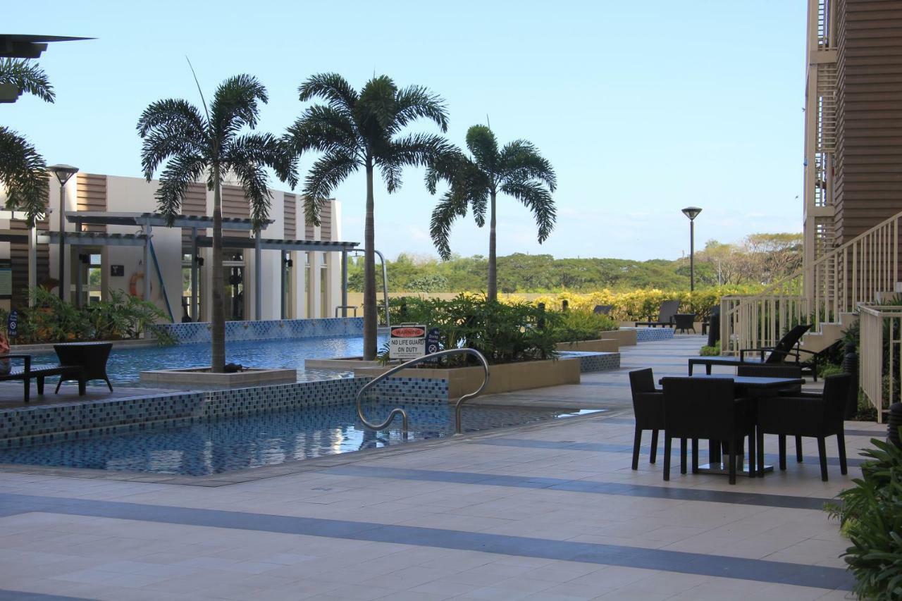 Marquee Residences Angeles Luaran gambar